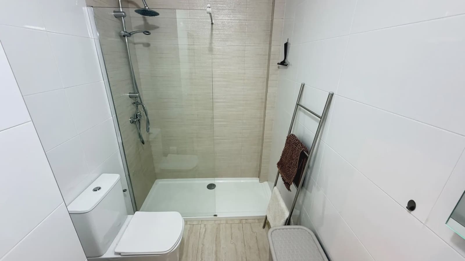 2 bedroom Villa for sale in Daya Vieja with pool - € 179,000 (Ref: 10158679)