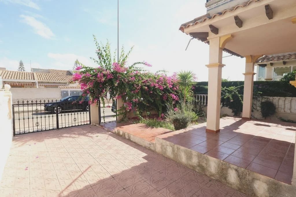 2 bedroom Townhouse for sale in Orihuela Costa with pool garage - € 230,000 (Ref: 10162037)