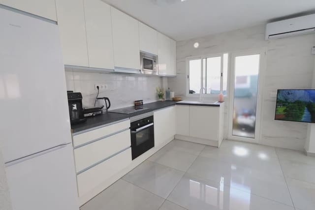 3 soveværelse Lejlighed til salg i Playa del Acequión, Torrevieja med garage - € 229.000 (Ref: 10162041)