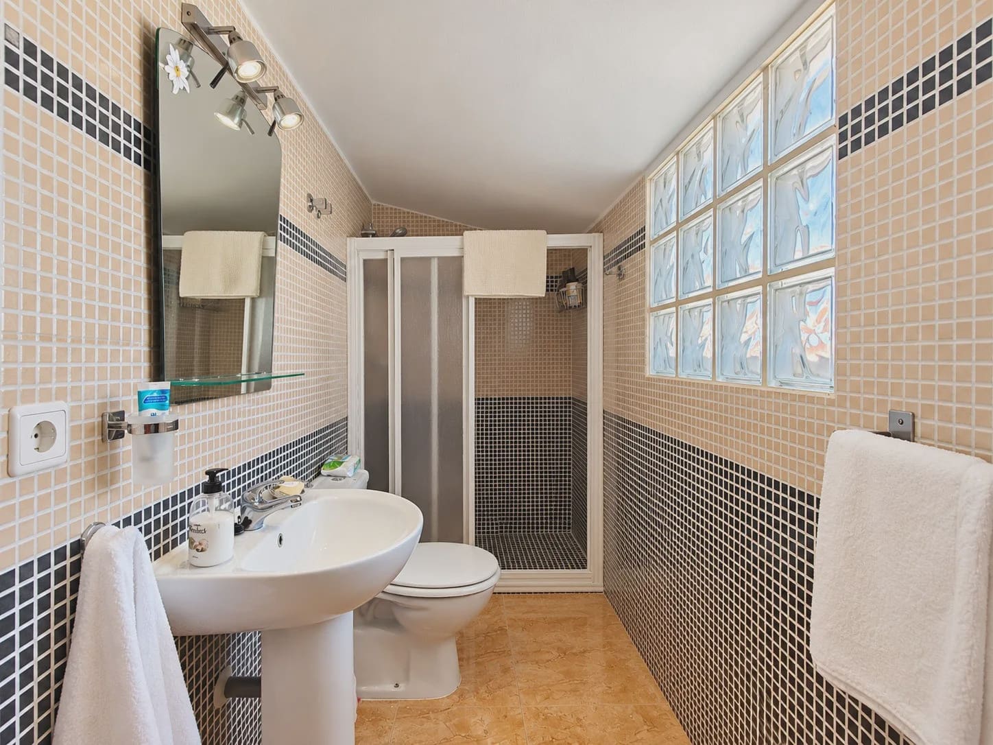 3 bedroom Townhouse for sale in Orihuela Costa with pool garage - € 197,950 (Ref: 10167949)