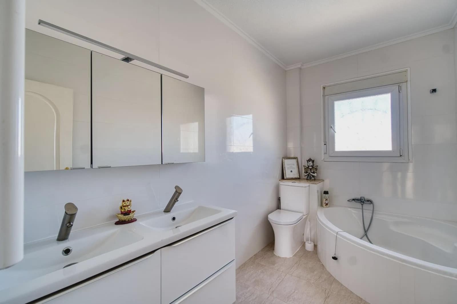 Casa de 2 habitaciones en Benijófar en venta con piscina - 205.000 € (Ref: 10167950)