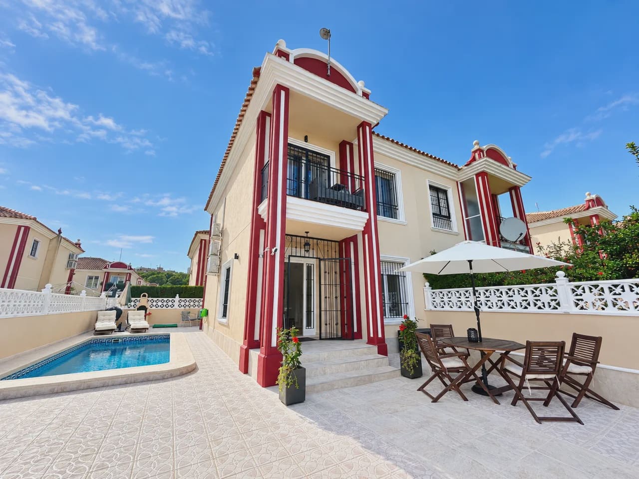 3 bedroom Townhouse for sale in Dehesa de Campoamor with pool garage - € 345,000 (Ref: 10167952)