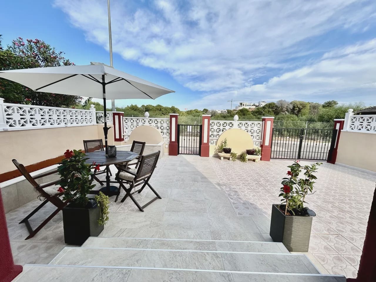 3 bedroom Townhouse for sale in Dehesa de Campoamor with pool garage - € 345,000 (Ref: 10167952)