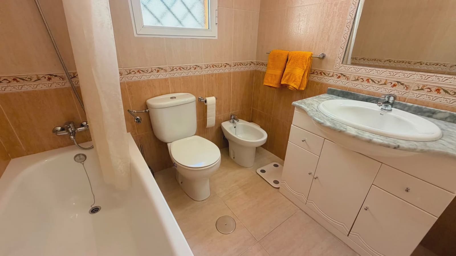 2 sypialnia Willa na sprzedaż w Los Montesinos z basenem garażem - 168 000 € (Ref: 10168814)