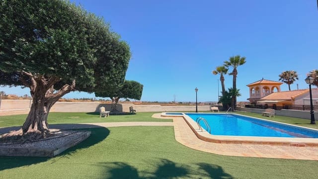 2 slaapkamer Villa te koop in Los Montesinos met zwembad garage - € 168.000 (Ref: 10168814)