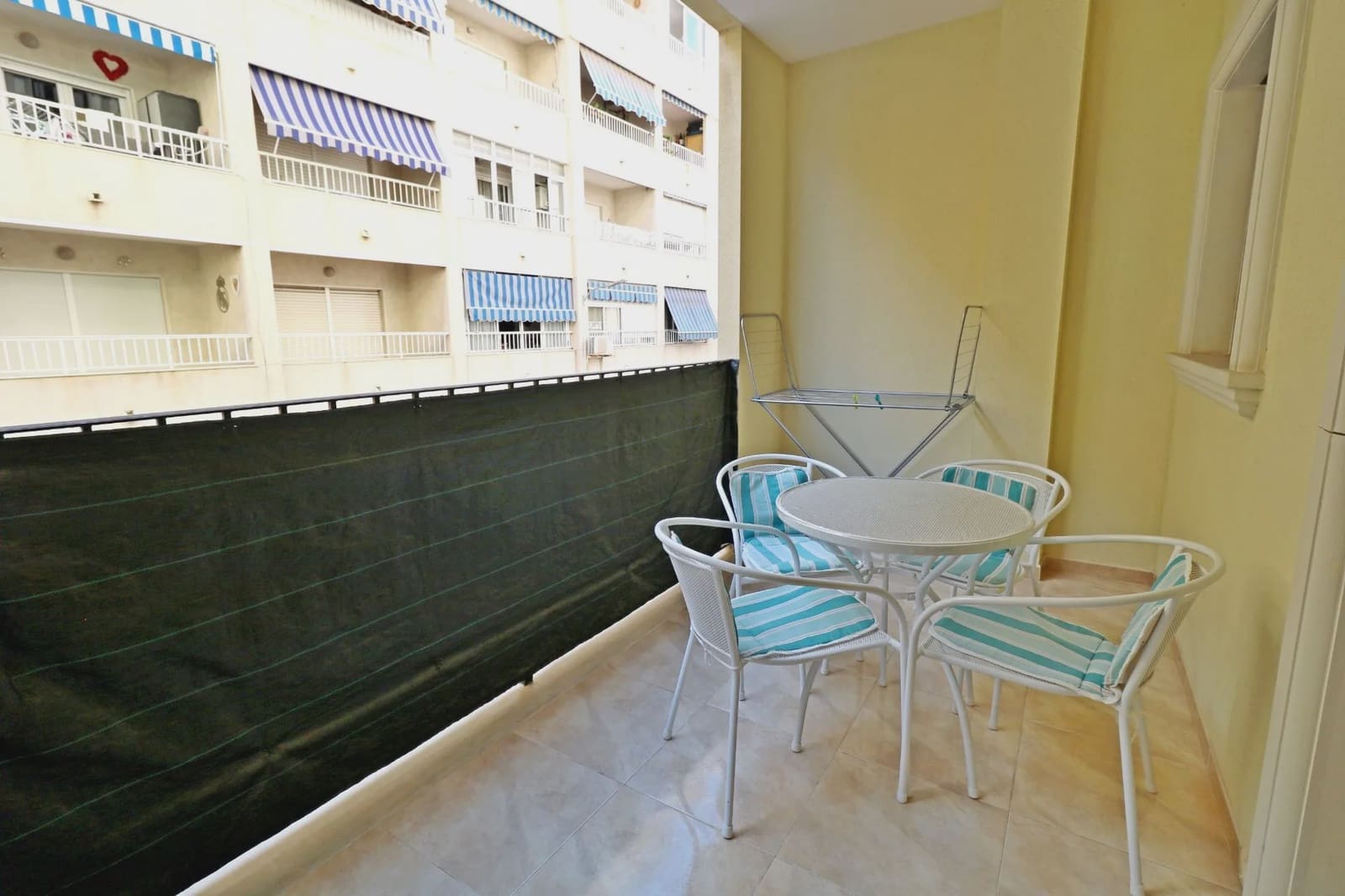 2 soveværelse Lejlighed til salg i Torrevieja med garage - € 158.000 (Ref: 10182080)