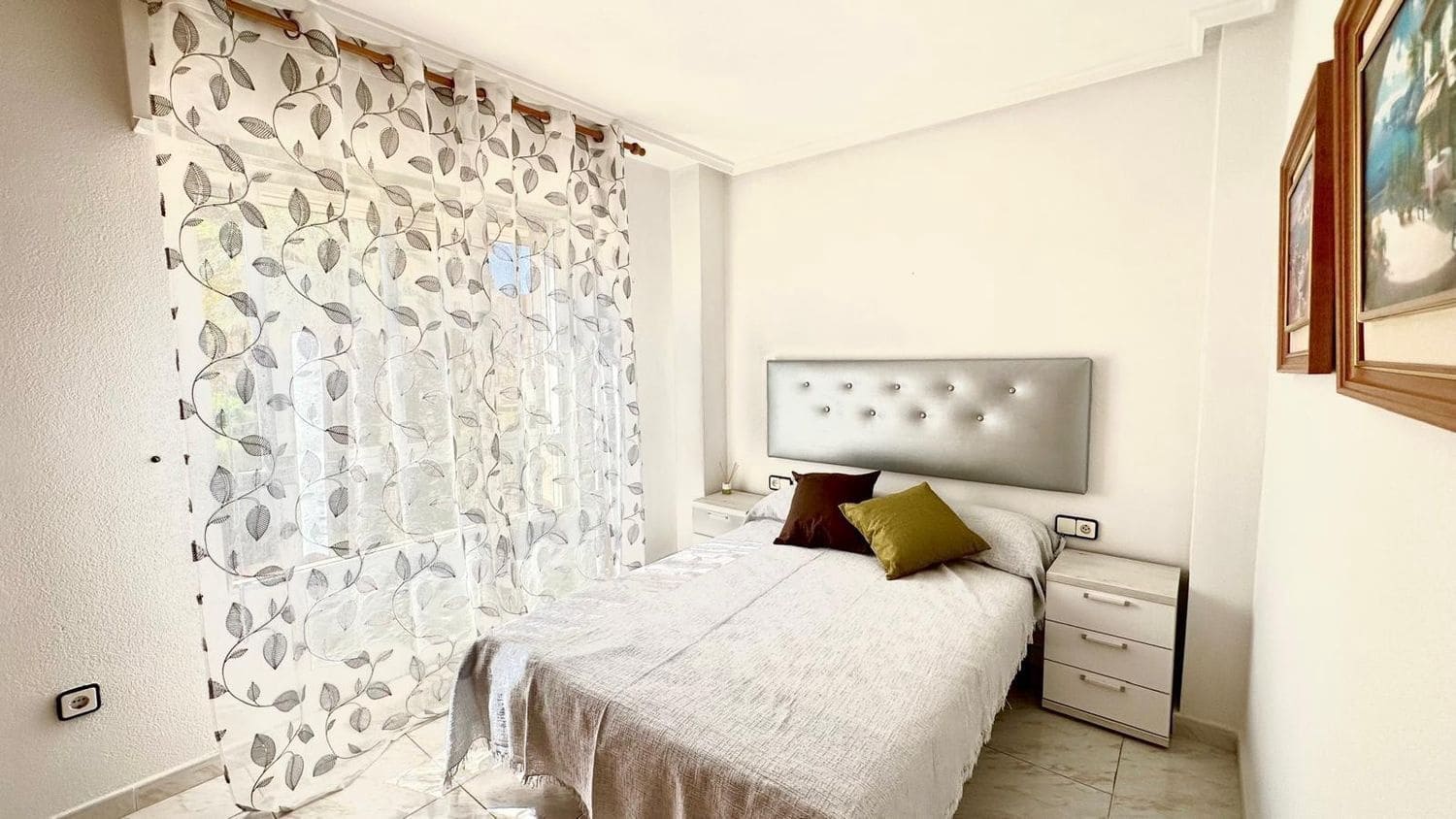 Apartamento de 2 habitaciones en Torrevieja en venta con piscina garaje - 149.900 € (Ref: 9292282)