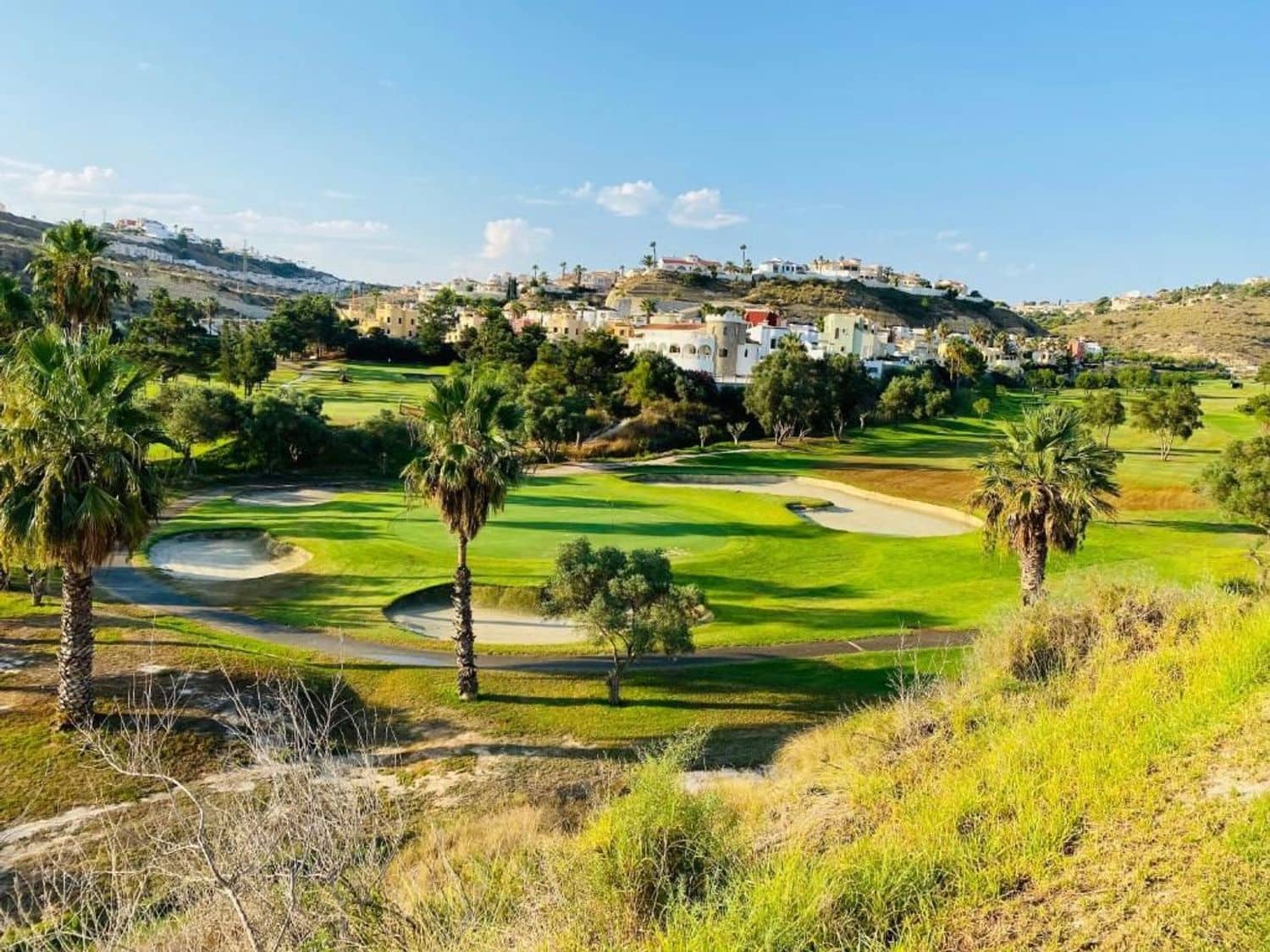 Apartamento de 2 habitaciones en Torrevieja en venta con piscina garaje - 149.900 € (Ref: 9292282)