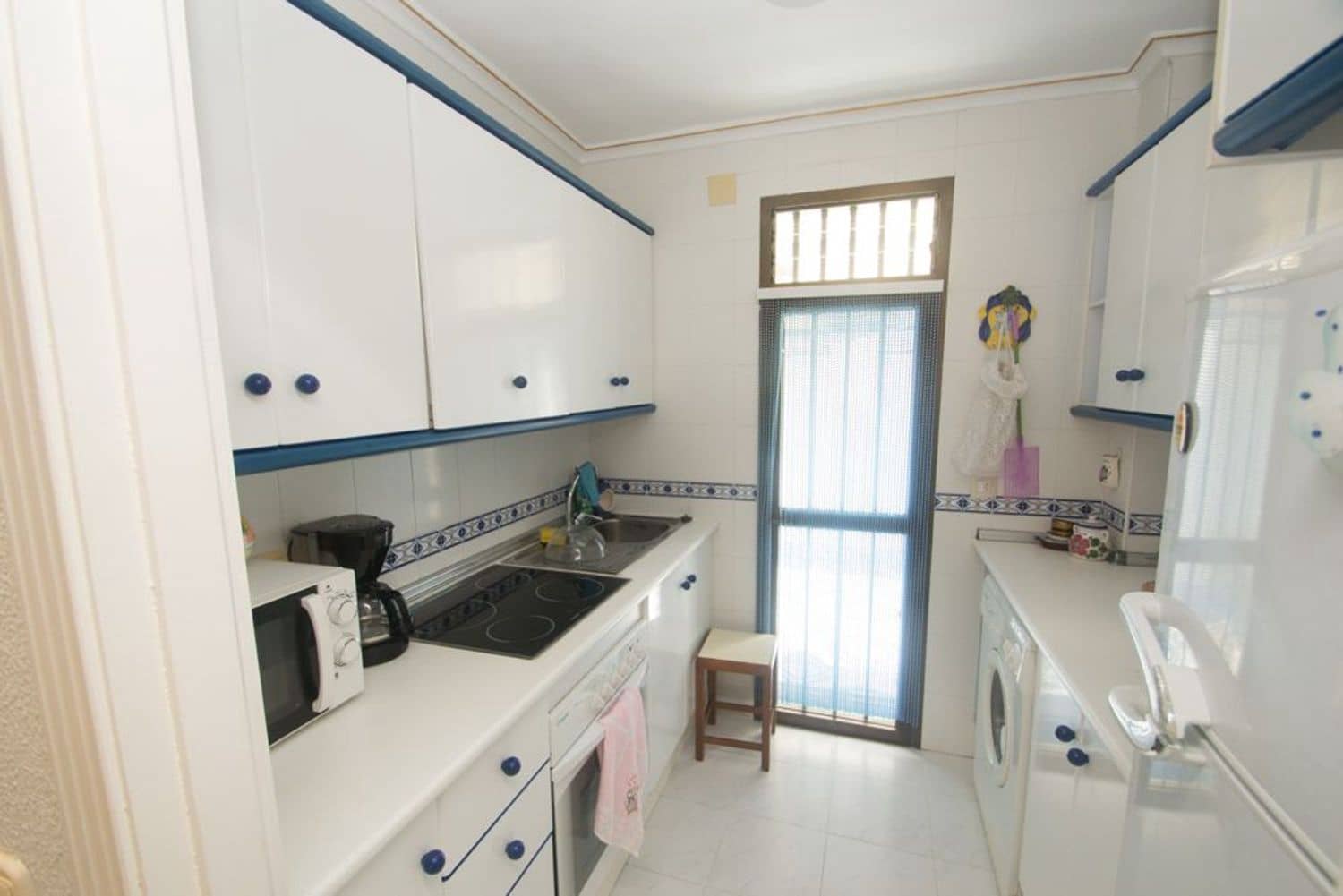 2 soveværelse Lejlighed til salg i La Veleta med garage - € 138.950 (Ref: 9292285)