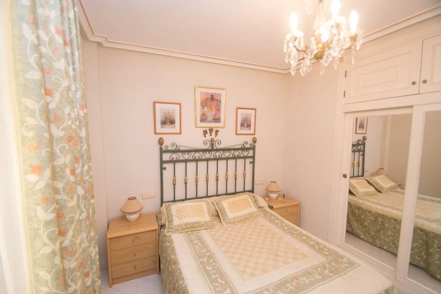 2 soveværelse Lejlighed til salg i La Veleta med garage - € 138.950 (Ref: 9292285)