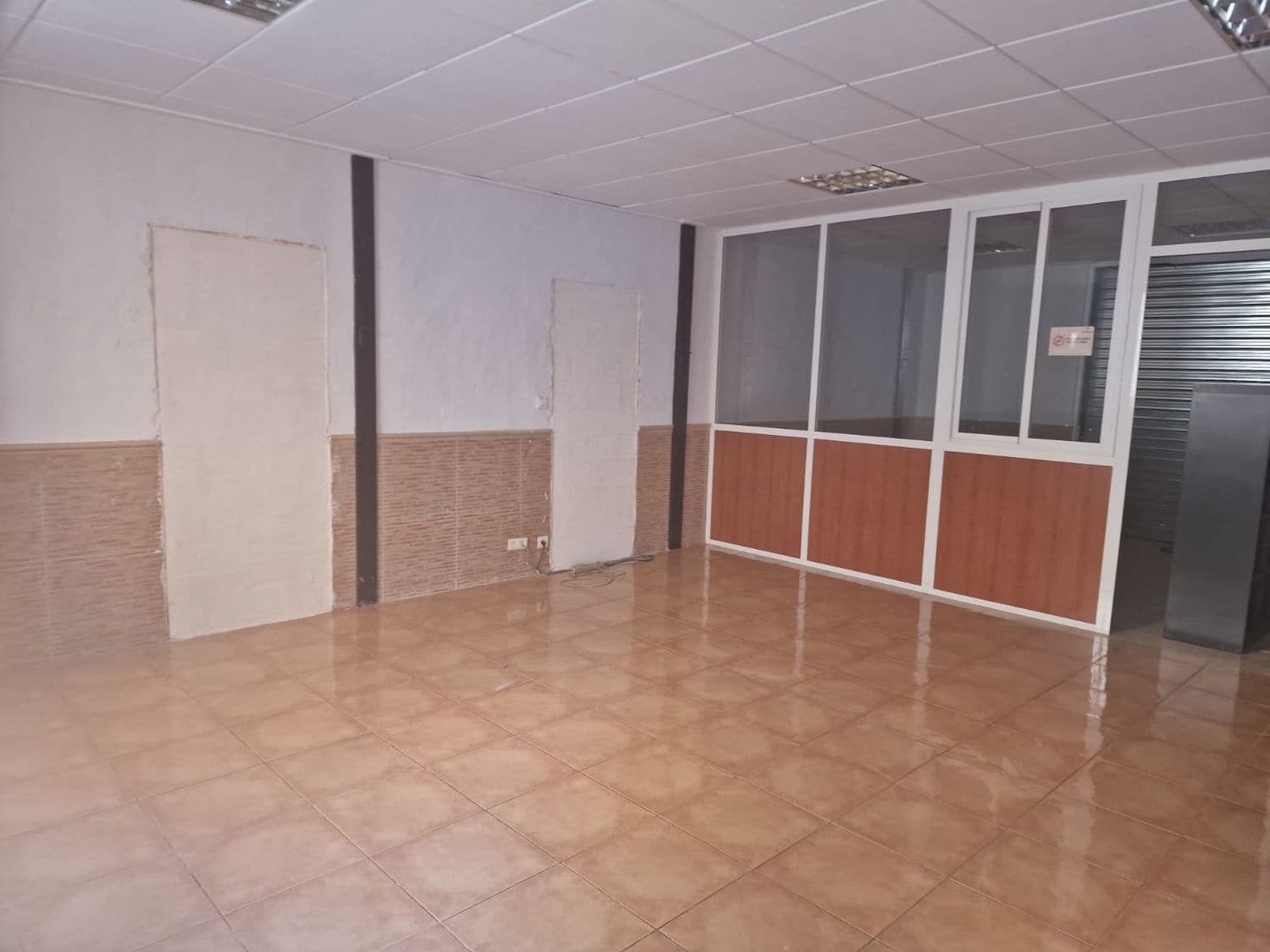 Erhverv til salg i Orihuela - € 47.000 (Ref: 9292287)