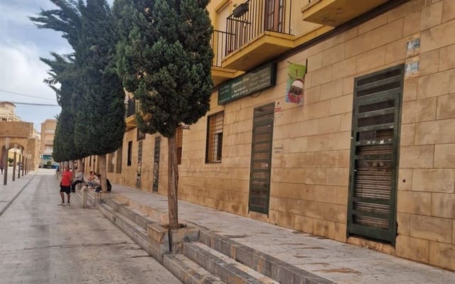 Comercial para venda em Orihuela - 47 000 € (Ref: 9292287)