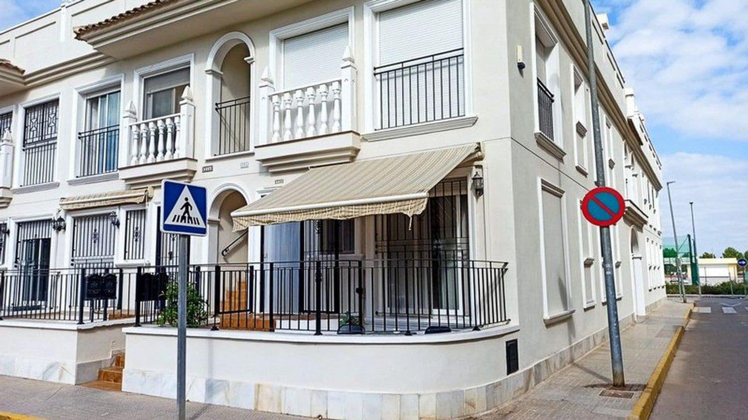 2 soverom Leilighet til salgs i Formentera del Segura med svømmebasseng garasje - € 119 950 (Ref: 9341836)