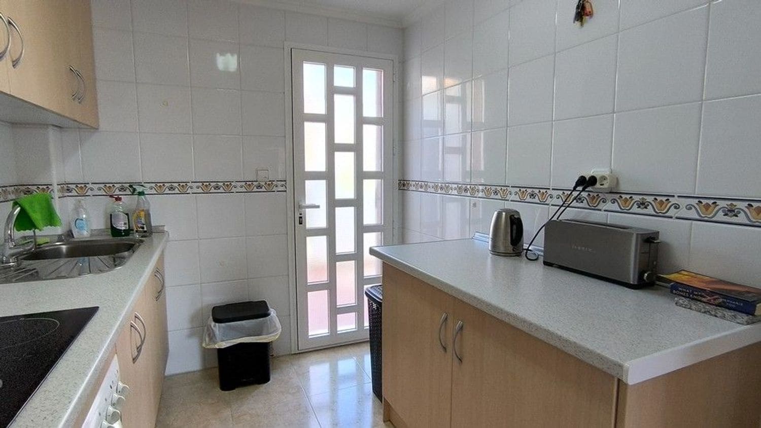 3 makuuhuone Omakotitalo myytävänä paikassa Ciudad Quesada mukana uima-altaan 
autotalli - 220 000 € (Ref: 9341837)