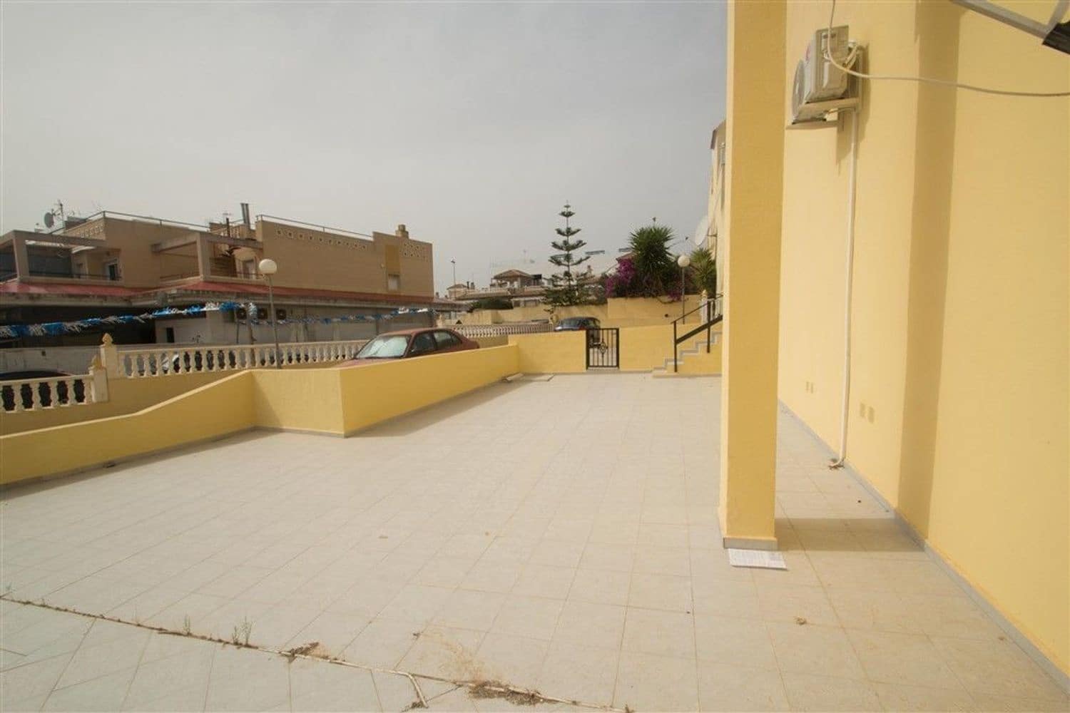 2 bedroom Apartment for rent in Orihuela Costa with pool garage - € 900 (Ref: 9371370)