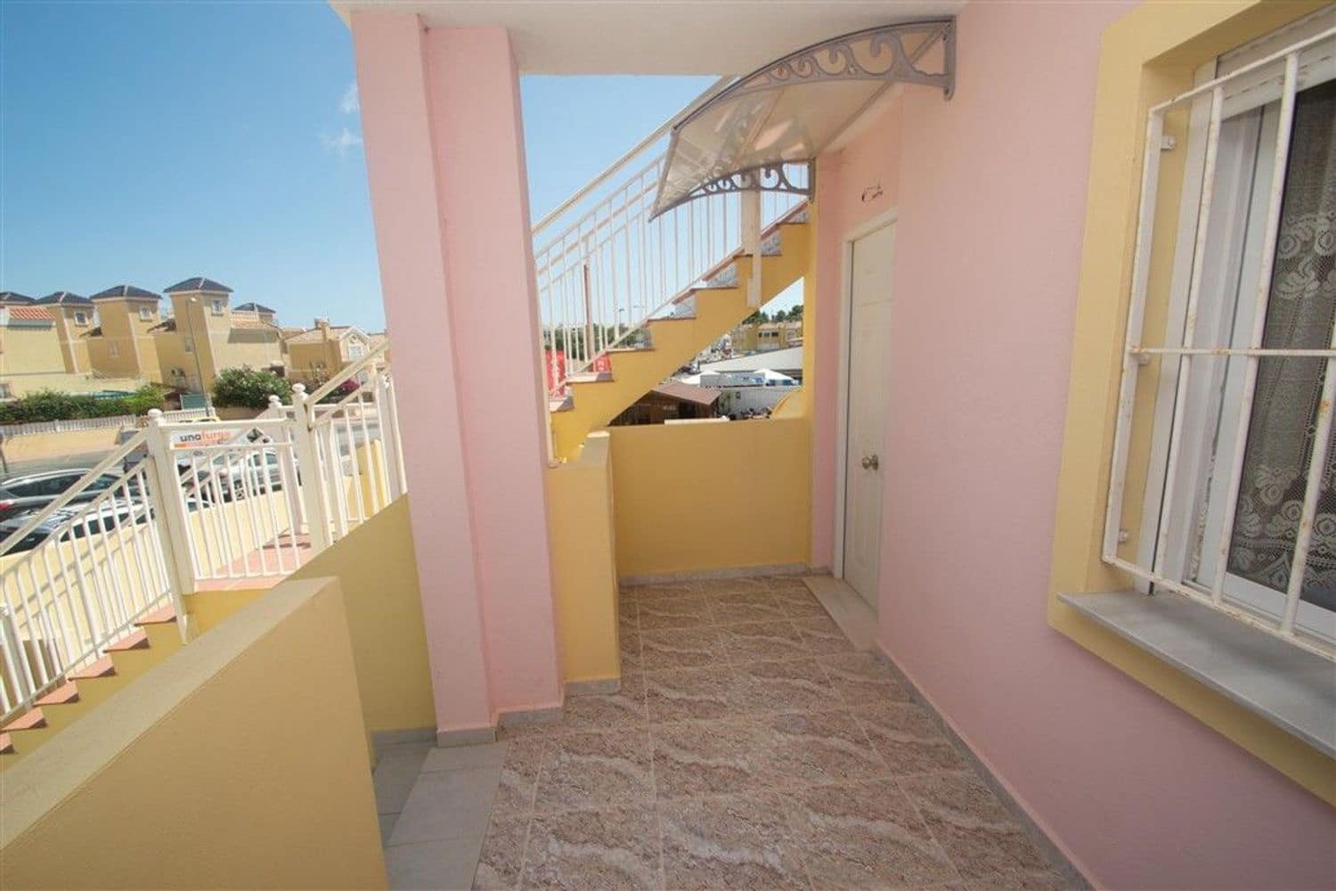 2 bedroom Apartment for rent in Orihuela Costa with pool garage - € 900 (Ref: 9371370)