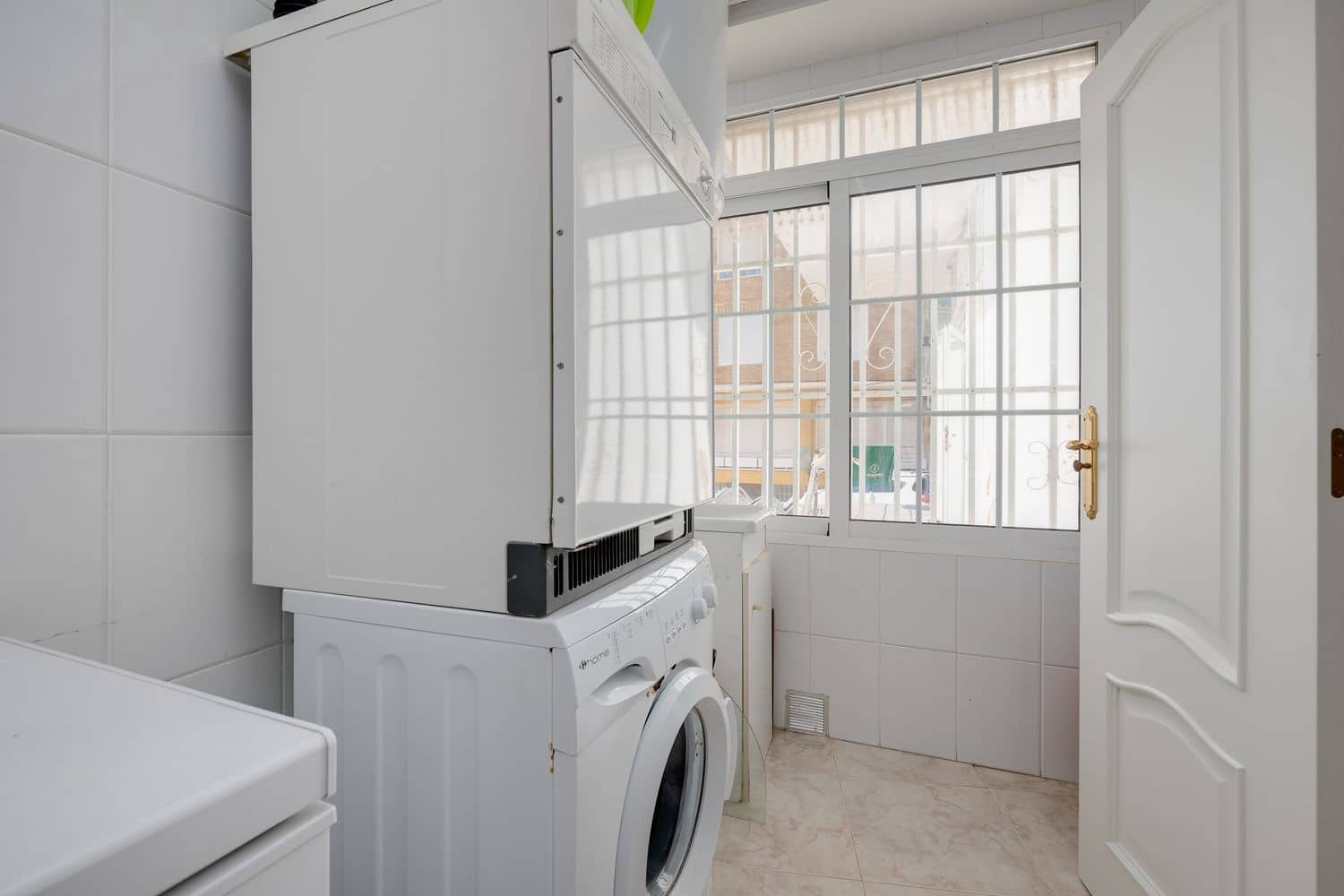 4 soveværelse Lejlighed til salg i Torrevieja med garage - € 389.500 (Ref: 9395571)