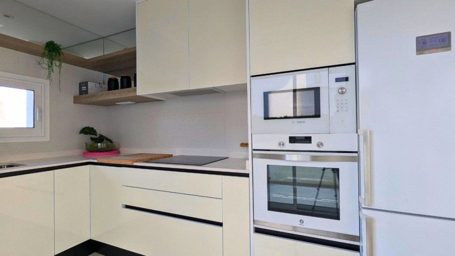 3 sypialnia Dom na sprzedaż w Ciudad Quesada z basenem garażem - 435 000 € (Ref: 9421800)