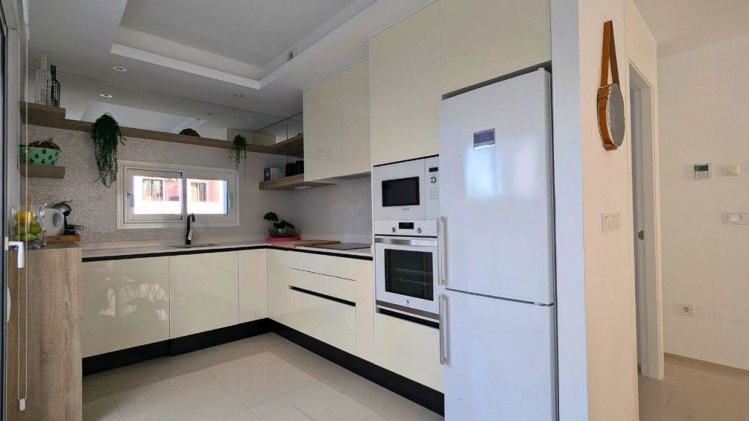 3 sypialnia Dom na sprzedaż w Ciudad Quesada z basenem garażem - 435 000 € (Ref: 9421800)