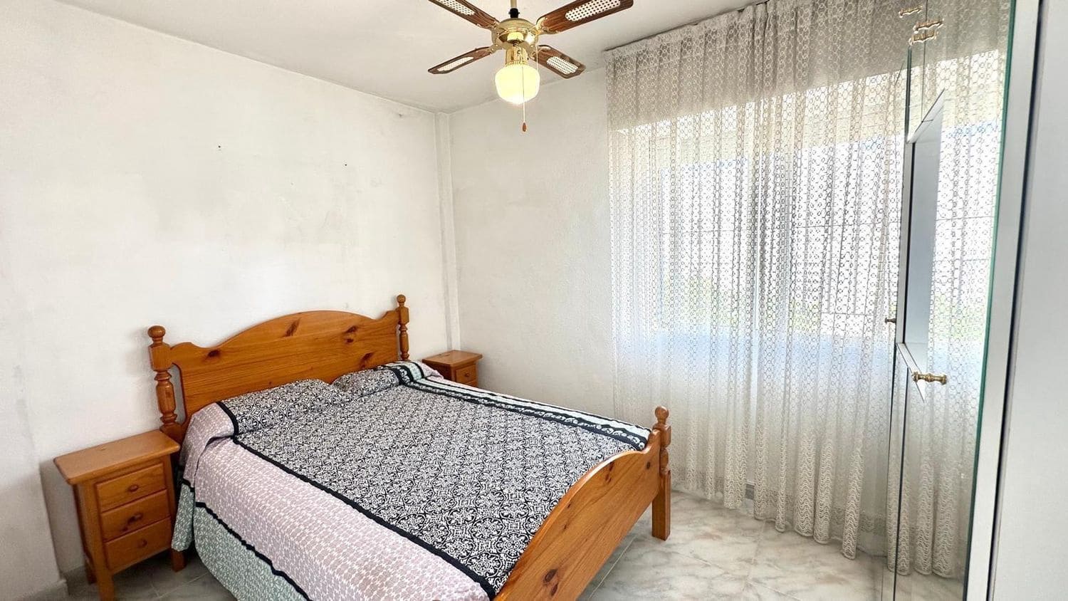 3 sypialnia Dom na sprzedaż w Torrevieja z basenem garażem - 179 000 € (Ref: 9452562)