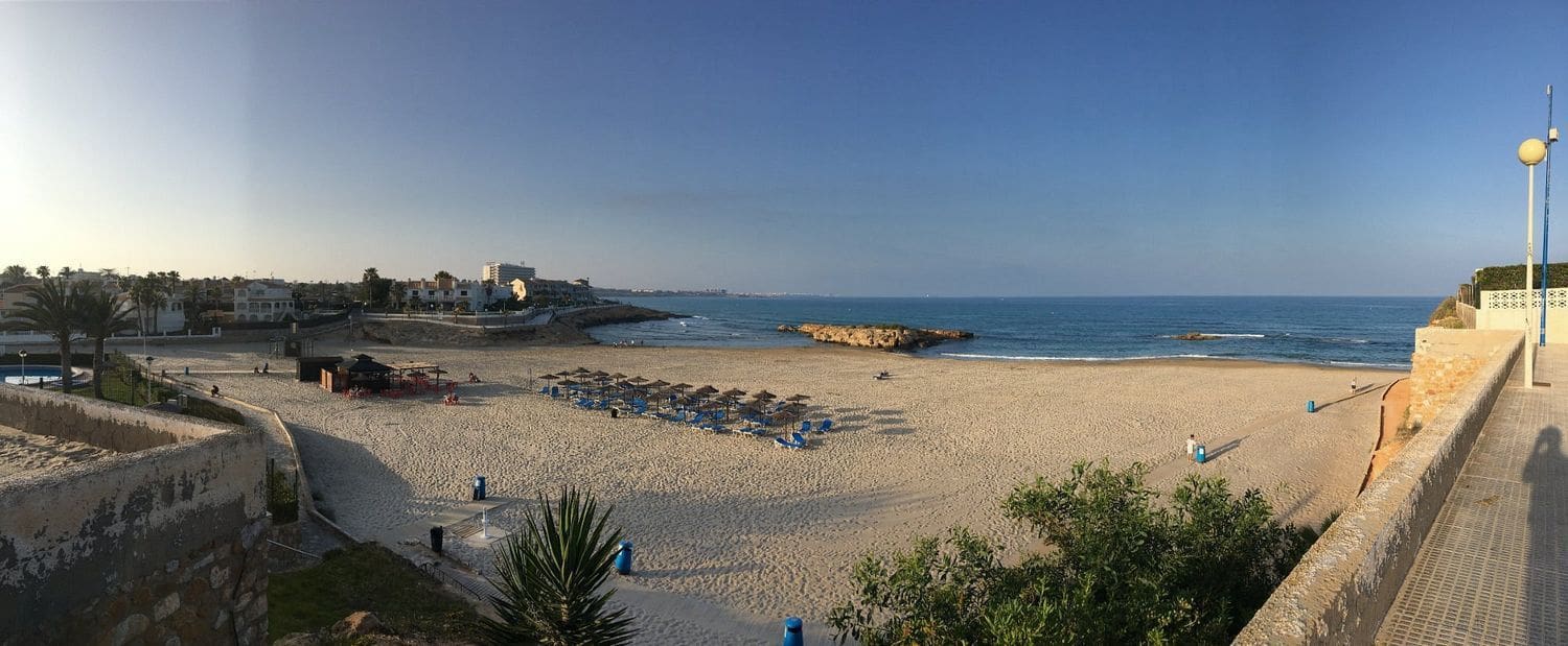 2 makuuhuone Huoneisto myytävänä paikassa Alicante kaupunki mukana uima-altaan 
autotalli - 239 900 € (Ref: 9452563)