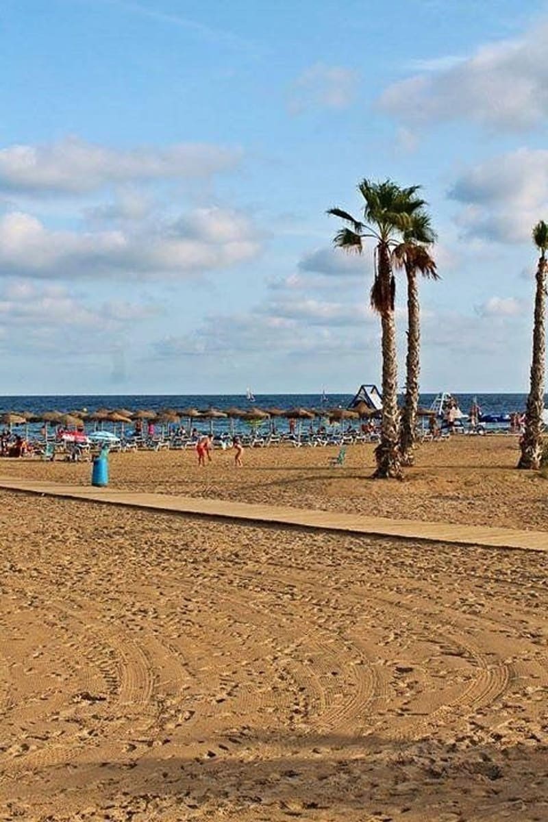 2 quarto Apartamento para venda em Torrevieja com garagem - 159 900 € (Ref: 9465119)