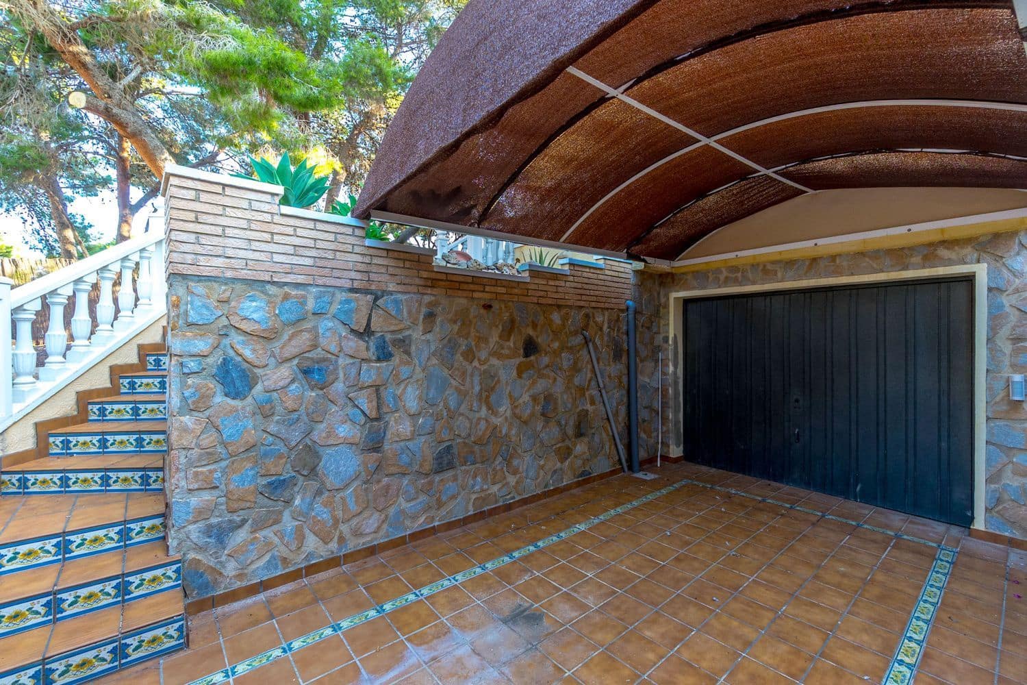 3 chambre Villa/Maison à vendre à Torrevieja avec piscine garage - 490 000 € (Ref: 9472002)