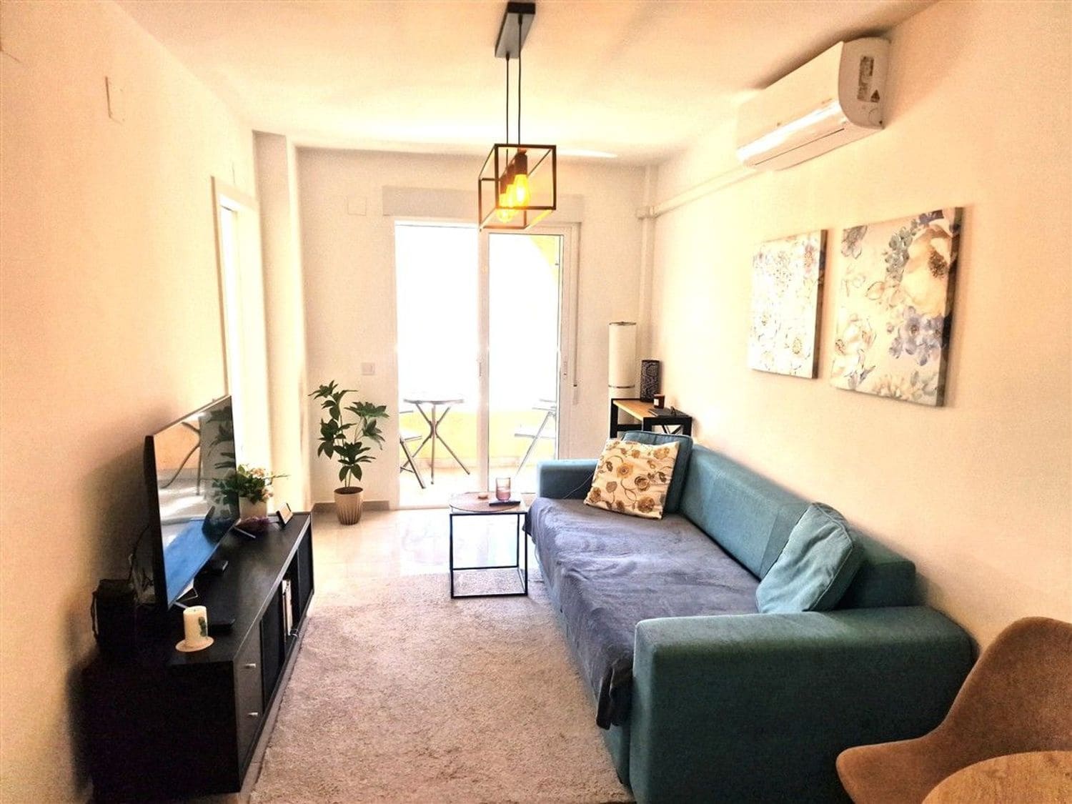 Apartamento de 2 habitaciones en Torrevieja en venta con piscina garaje - 169.900 € (Ref: 9774427)