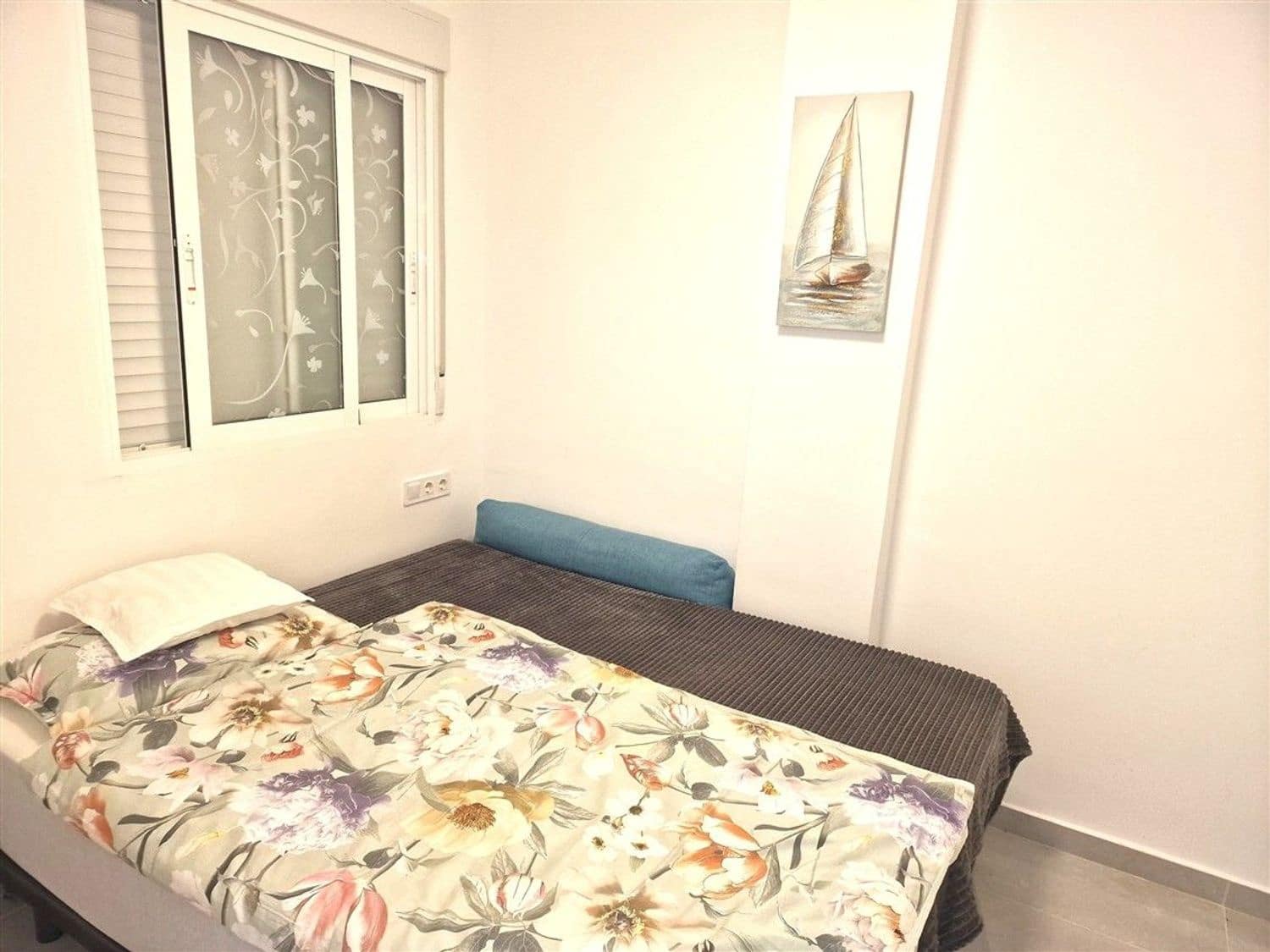 Apartamento de 2 habitaciones en Torrevieja en venta con piscina garaje - 169.900 € (Ref: 9774427)