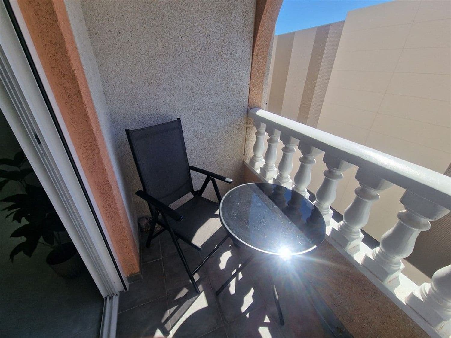 Apartamento de 2 habitaciones en Torrevieja en venta con piscina garaje - 169.900 € (Ref: 9774427)