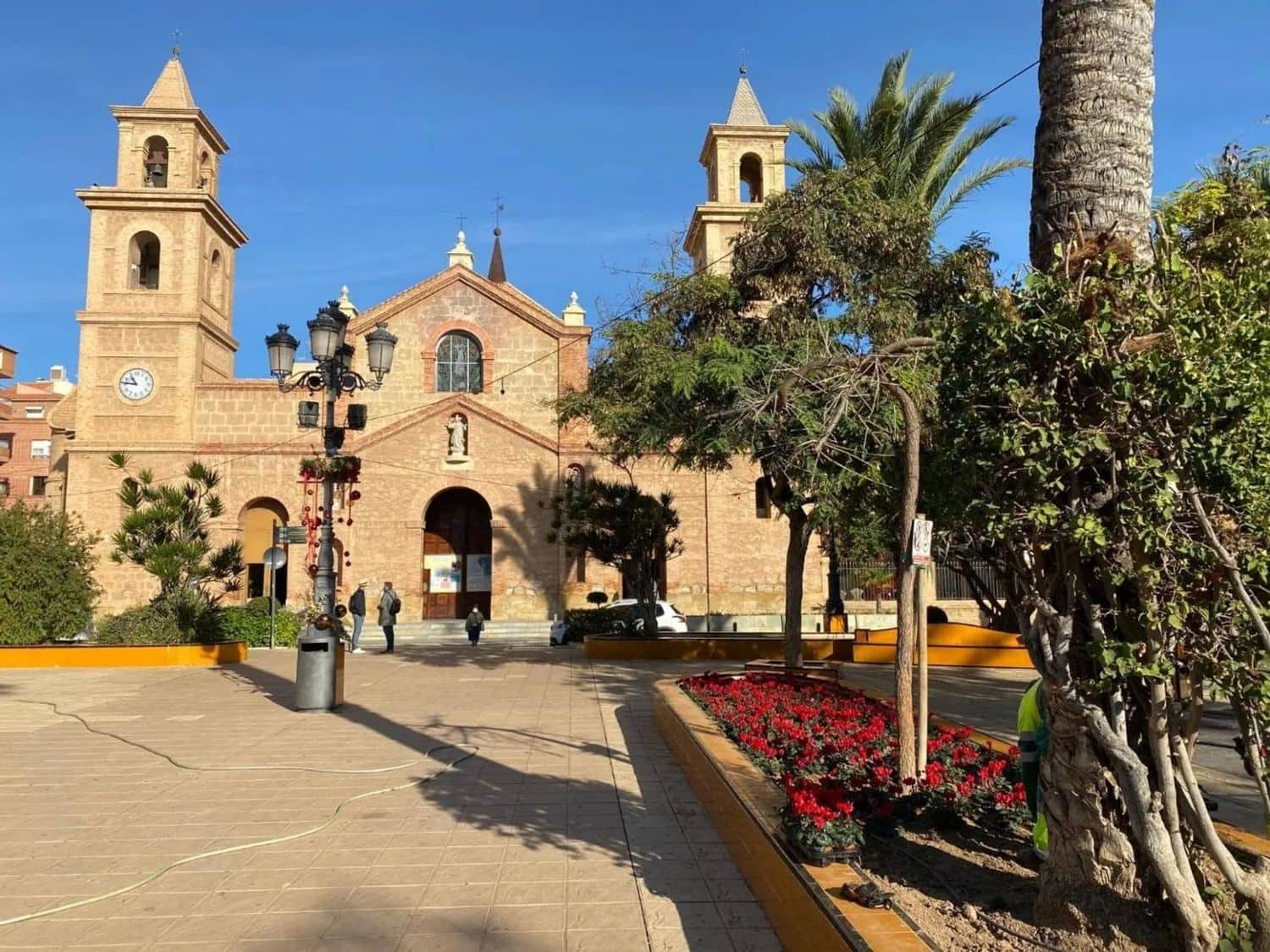 Apartamento de 2 habitaciones en Torrevieja en venta con piscina garaje - 169.900 € (Ref: 9774427)