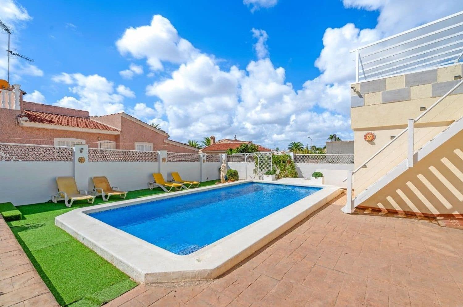 7 bedroom Villa for sale in Ciudad Quesada with pool garage - € 665,000 (Ref: 9774428)
