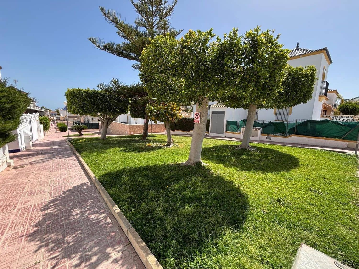 4 sypialnia Dom na sprzedaż w Playa Flamenca z basenem garażem - 179 500 € (Ref: 9774429)