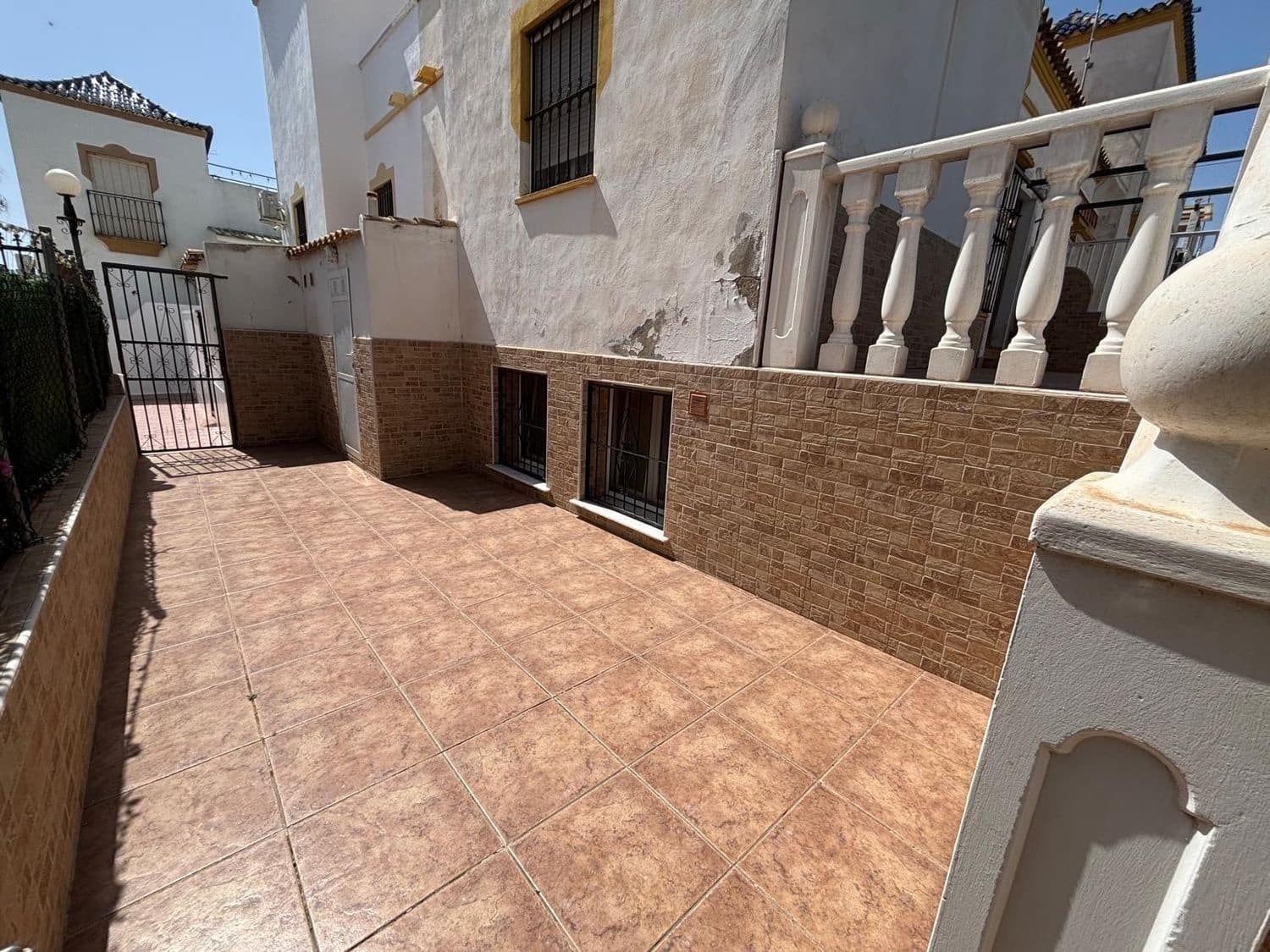 4 sypialnia Dom na sprzedaż w Playa Flamenca z basenem garażem - 179 500 € (Ref: 9774429)