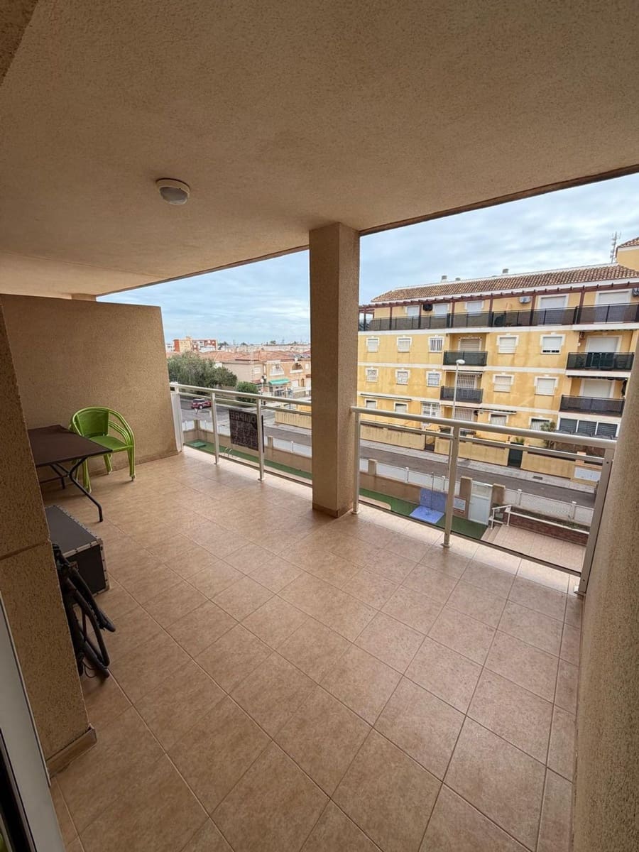 Apartamento de 2 habitaciones en Los Alcázares en venta con piscina garaje - 159.000 € (Ref: 9774432)