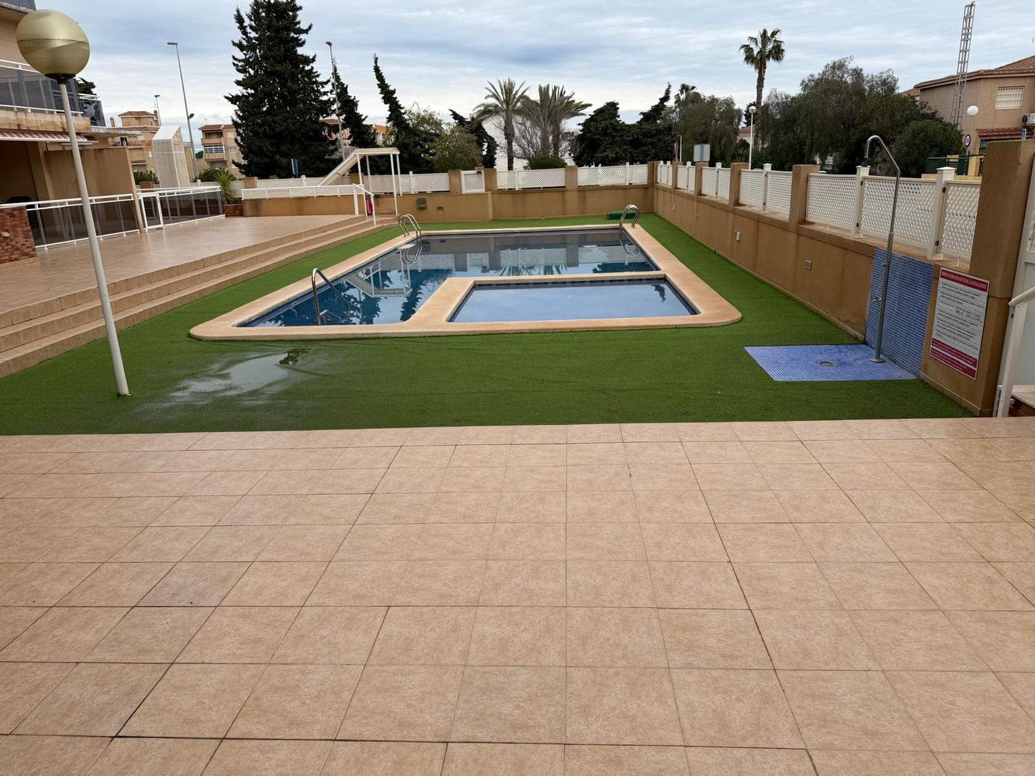 Apartamento de 2 habitaciones en Los Alcázares en venta con piscina garaje - 159.000 € (Ref: 9774432)