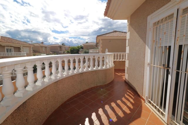 3 camera da letto Villa in vendita in Los Balcones - Los Altos, Torrevieja con piscina garage - 360.000 € (Rif: 9774433)