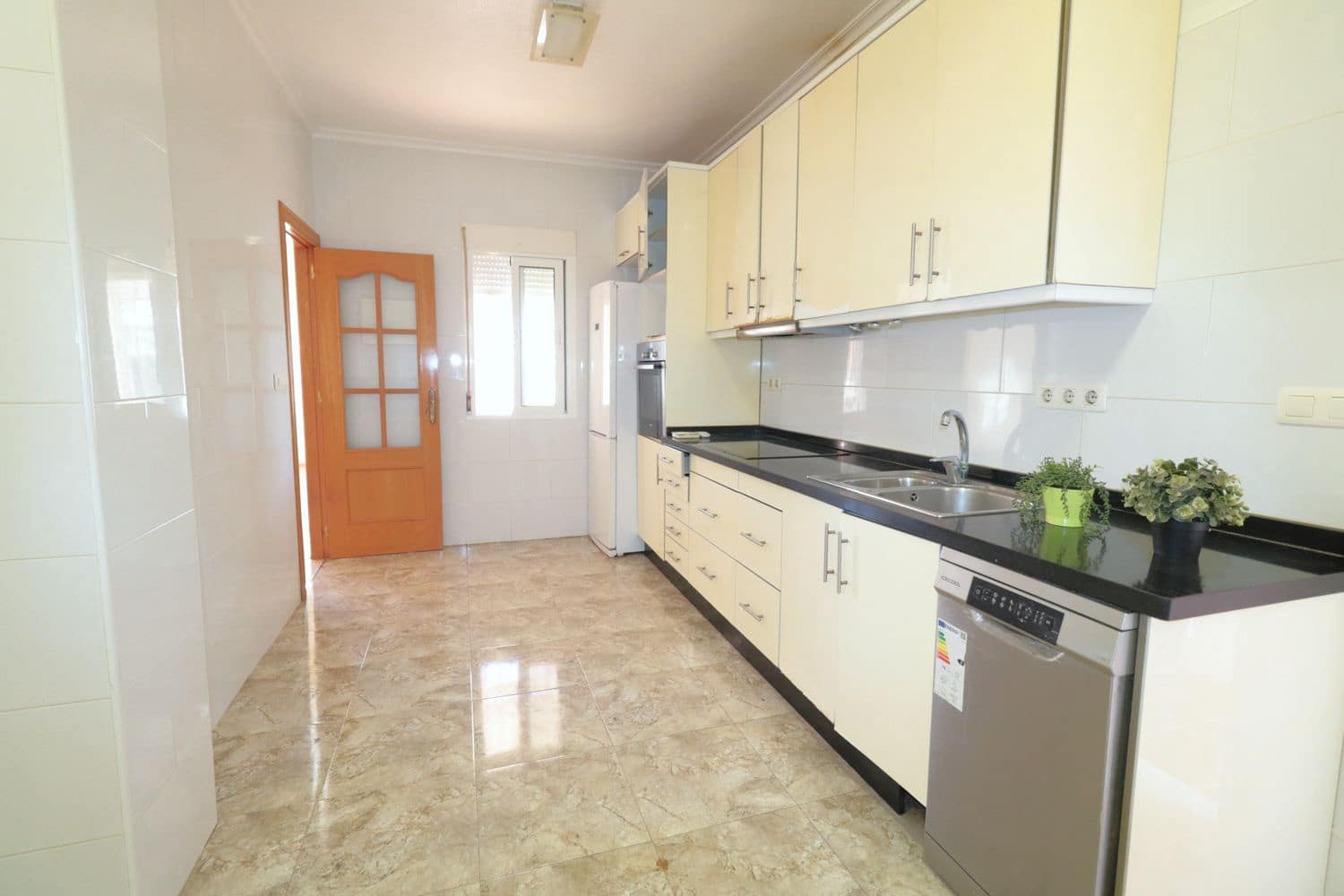 3 camera da letto Villa in vendita in Torrevieja con piscina garage - 360.000 € (Rif: 9774433)