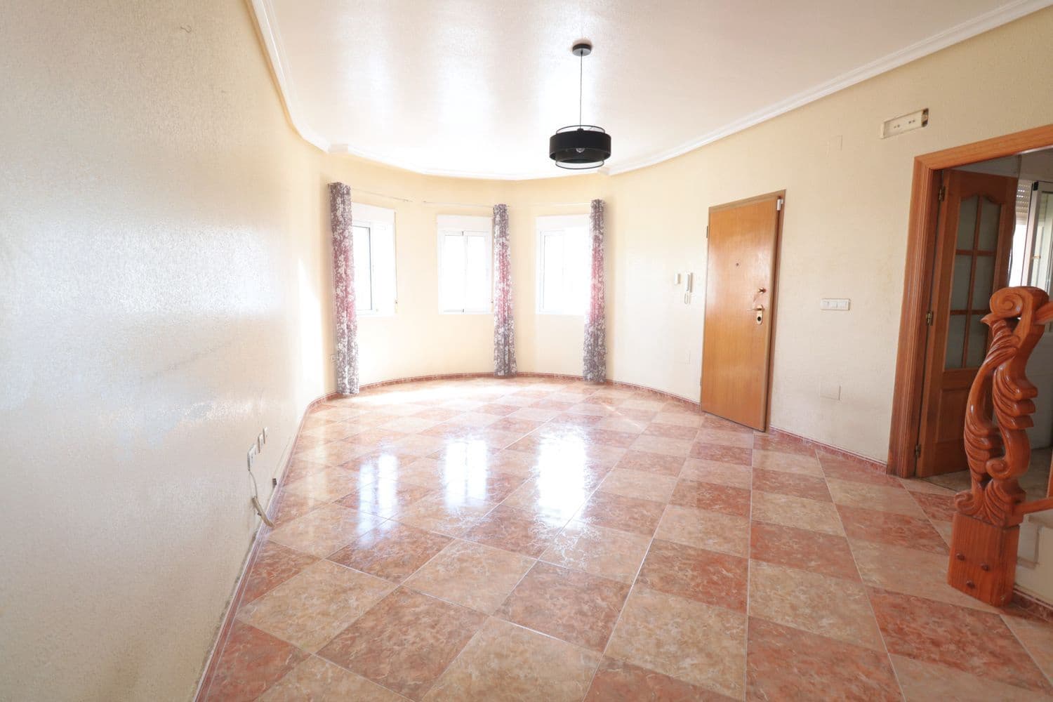 3 camera da letto Villa in vendita in Torrevieja con piscina garage - 360.000 € (Rif: 9774433)