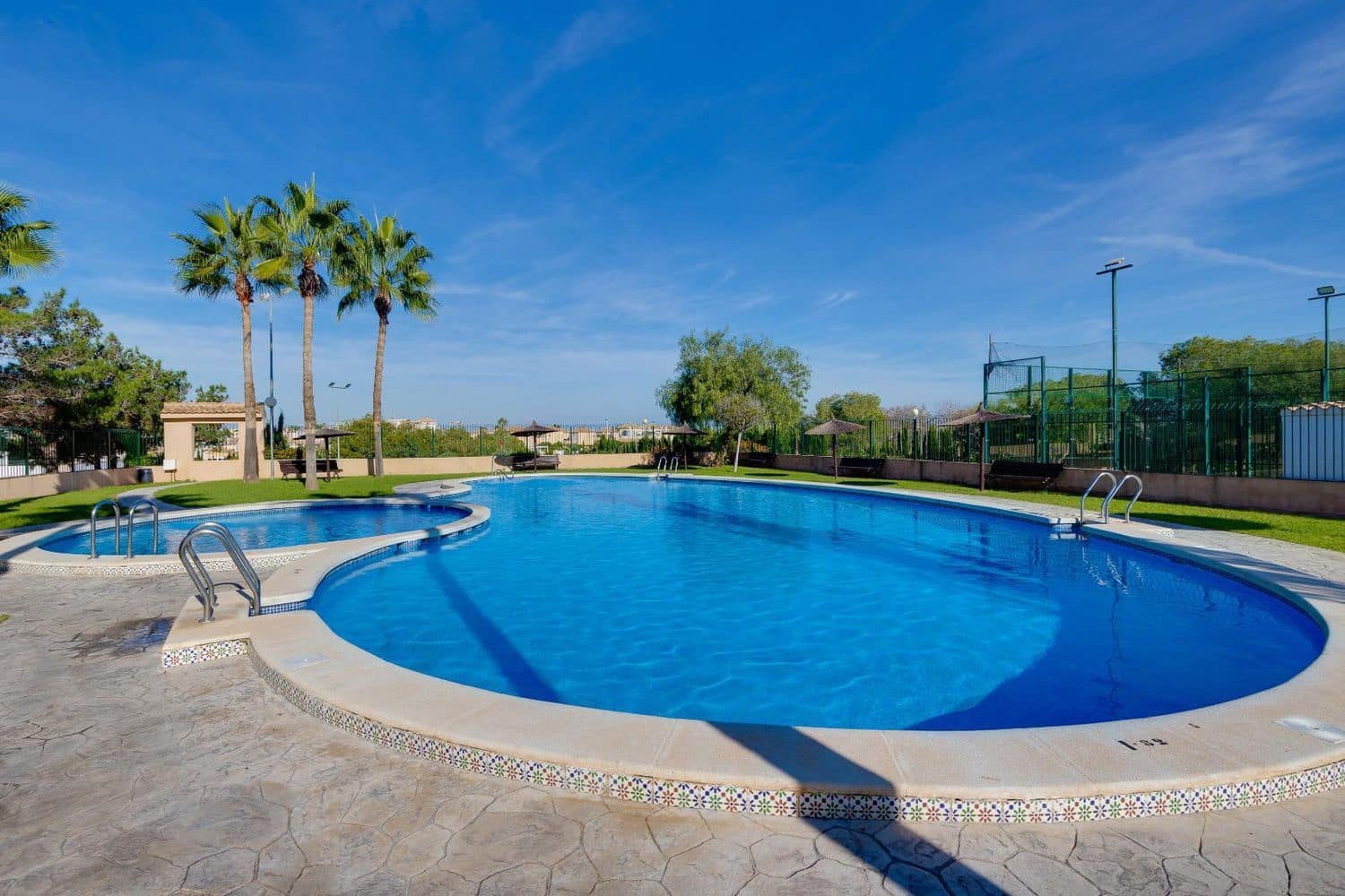 2 chambre Appartement à vendre à Orihuela Costa avec piscine garage - 159 000 € (Ref: 9774434)