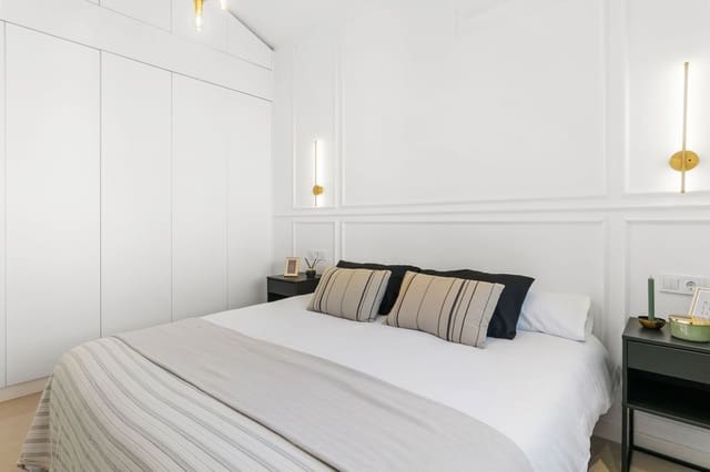 3 soverom Villa til salgs i El Chaparral, Torrevieja med svømmebasseng garasje - € 459 000 (Ref: 9774437)