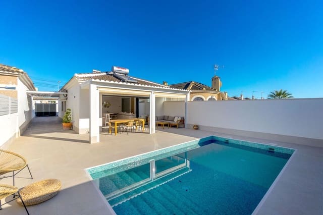 3 soverom Villa til salgs i El Chaparral, Torrevieja med svømmebasseng garasje - € 459 000 (Ref: 9774437)