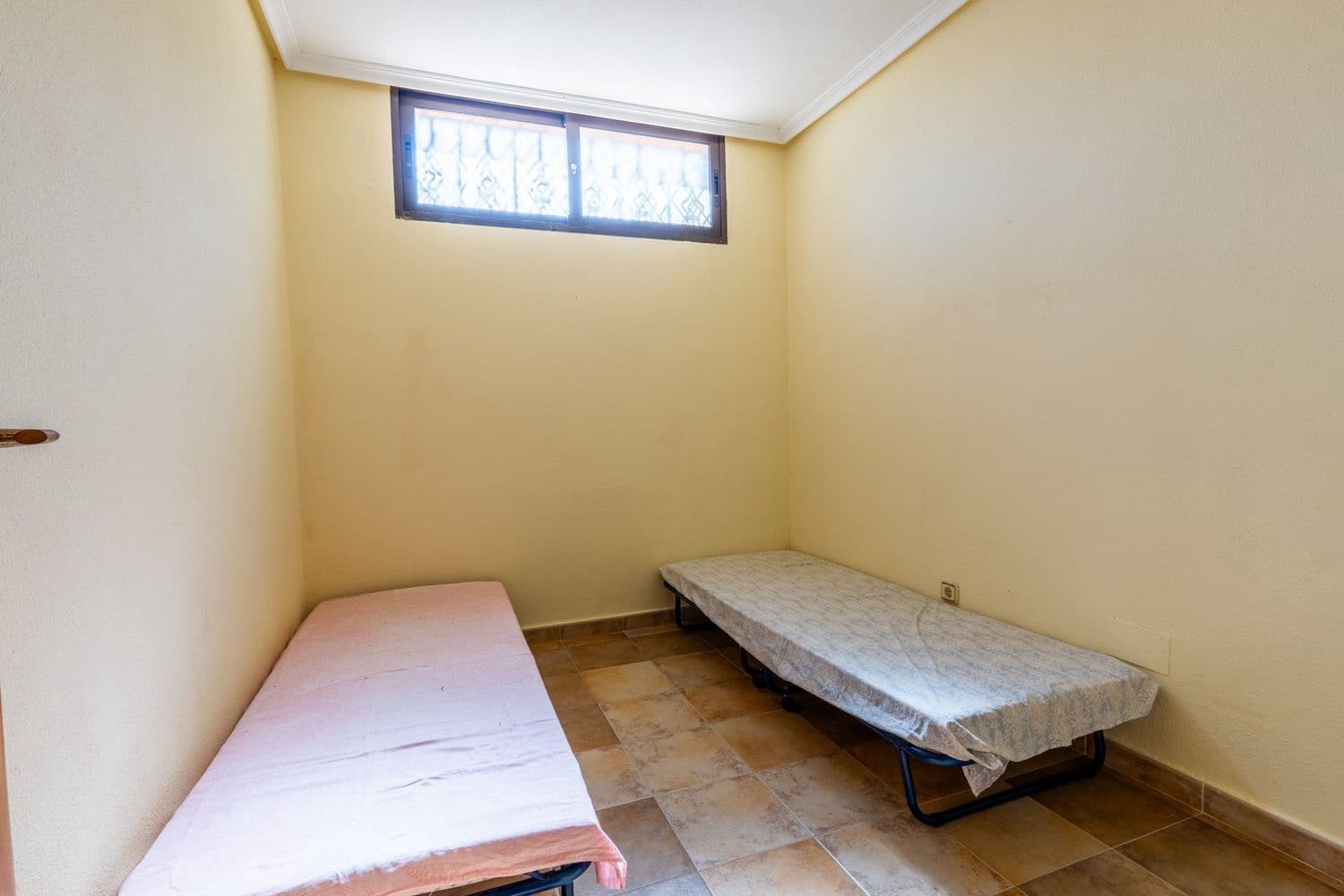 6 slaapkamer Villa te koop in Villamartin met zwembad garage - € 365.000 (Ref: 9774440)