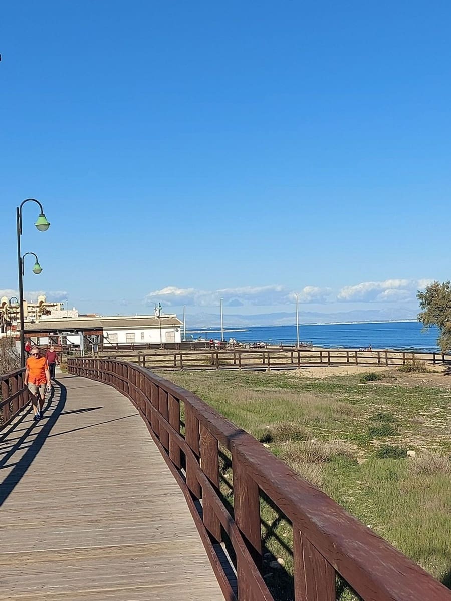 2 sypialnia Apartament na sprzedaż w Miasto Alicante / Alacant z basenem garażem - 144 000 € (Ref: 9774441)