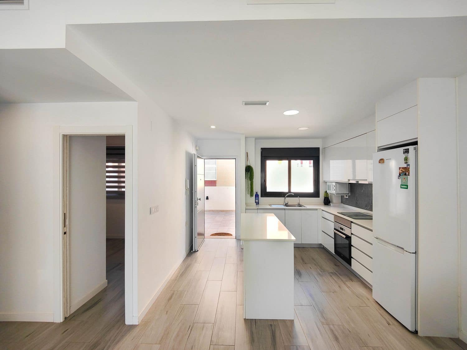 3 slaapkamer Appartement te koop in Guardamar del Segura met zwembad garage - € 289.900 (Ref: 9774442)