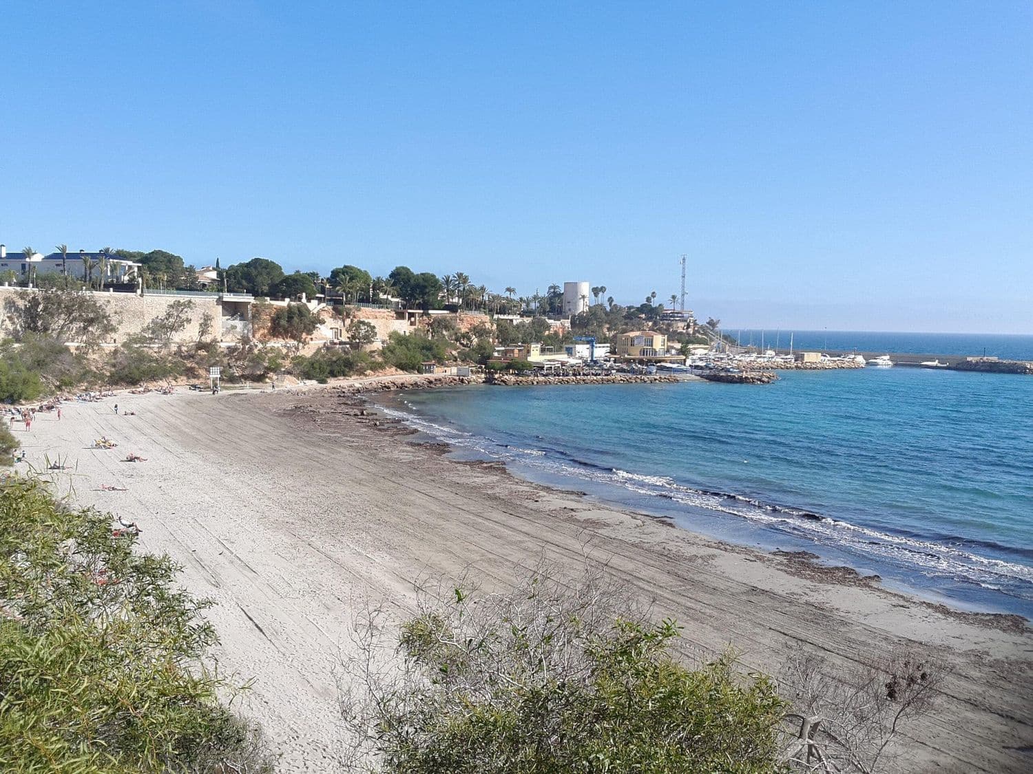 3 soveværelse Byhus til salg i Alicante by med swimmingpool garage - € 239.000 (Ref: 9774444)