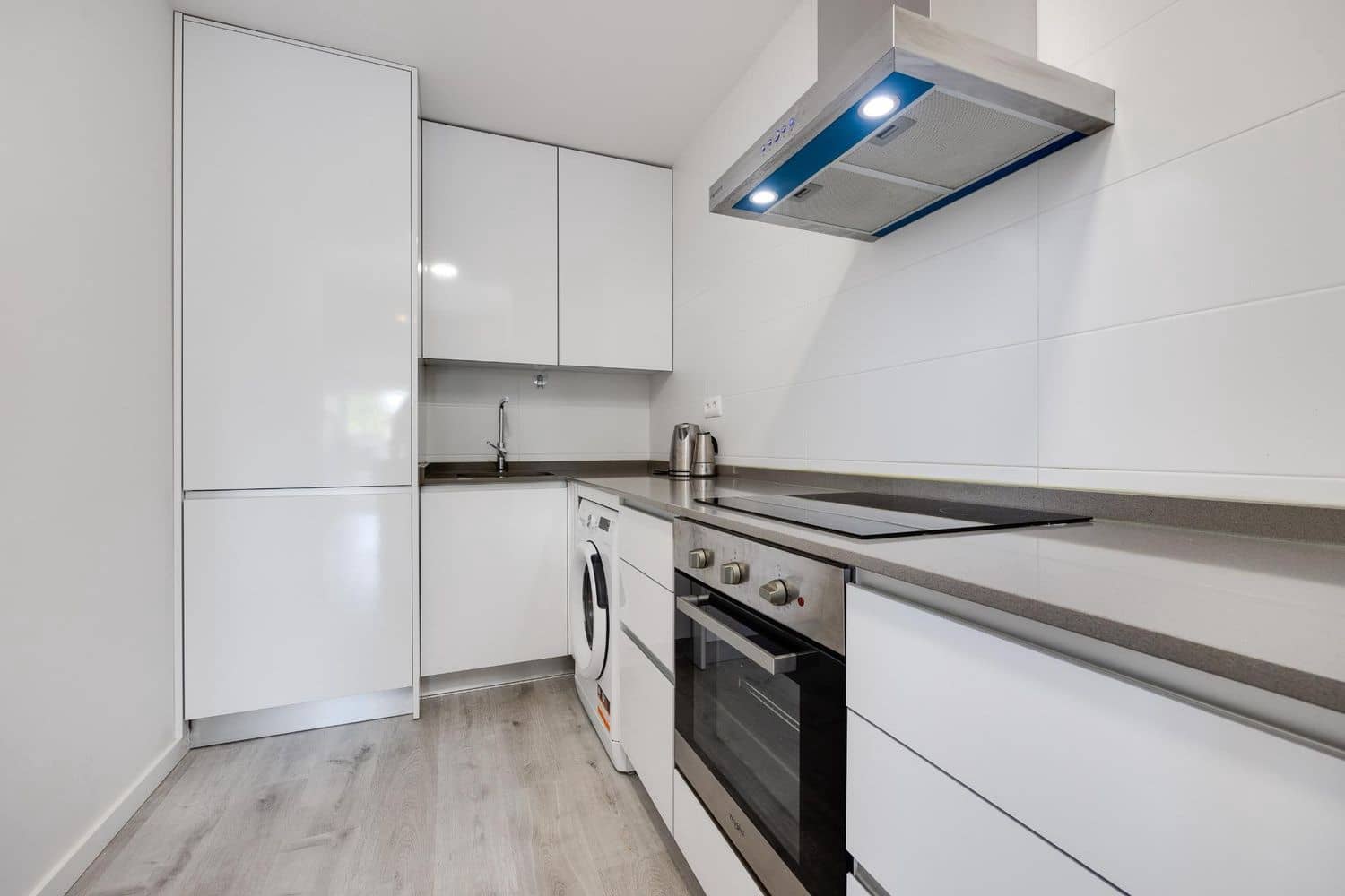 2 soveværelse Lejlighed til salg i Villamartin med swimmingpool garage - € 279.000 (Ref: 9774445)