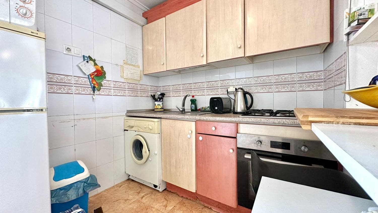 2 soverom Leilighet til salgs i Torrevieja med svømmebasseng garasje - € 139 900 (Ref: 9777343)