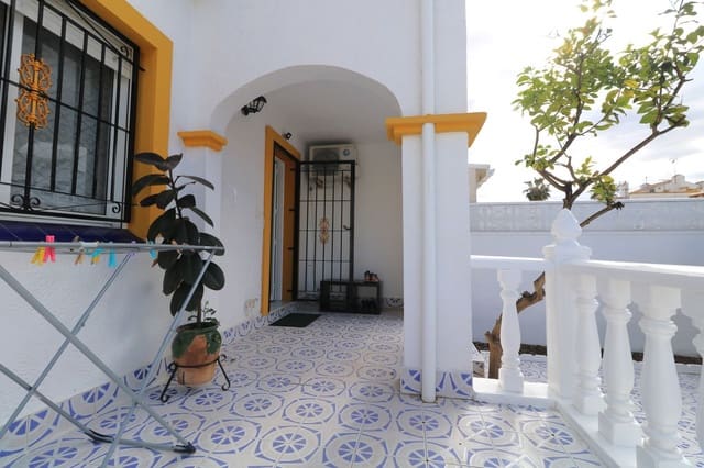 3 slaapkamer Huis te koop in El Chaparral - La Siesta - La Torreta, Torrevieja met zwembad garage - € 228.000 (Ref: 9782896)