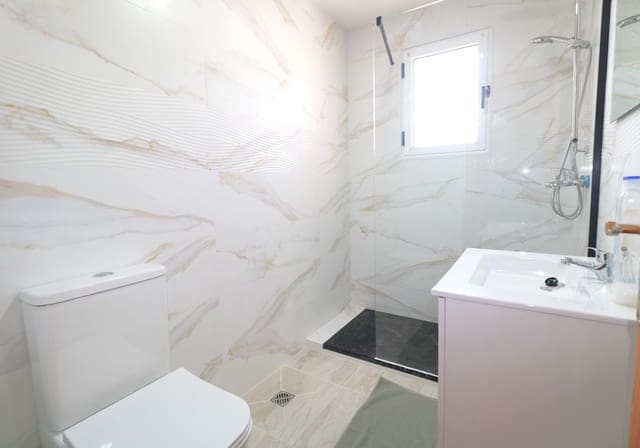 3 slaapkamer Huis te koop in El Chaparral - La Siesta - La Torreta, Torrevieja met zwembad garage - € 228.000 (Ref: 9782896)